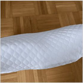 Gaby F. Reseña de la almohada de Derila