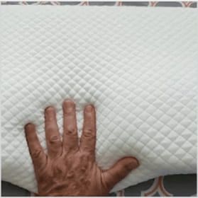 Matías D. Reseña de la almohada de Derila